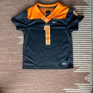 Tennessee VOLS Nike Kids Black and Orange Jersey size 7/8